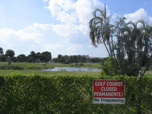 golf-course-closed